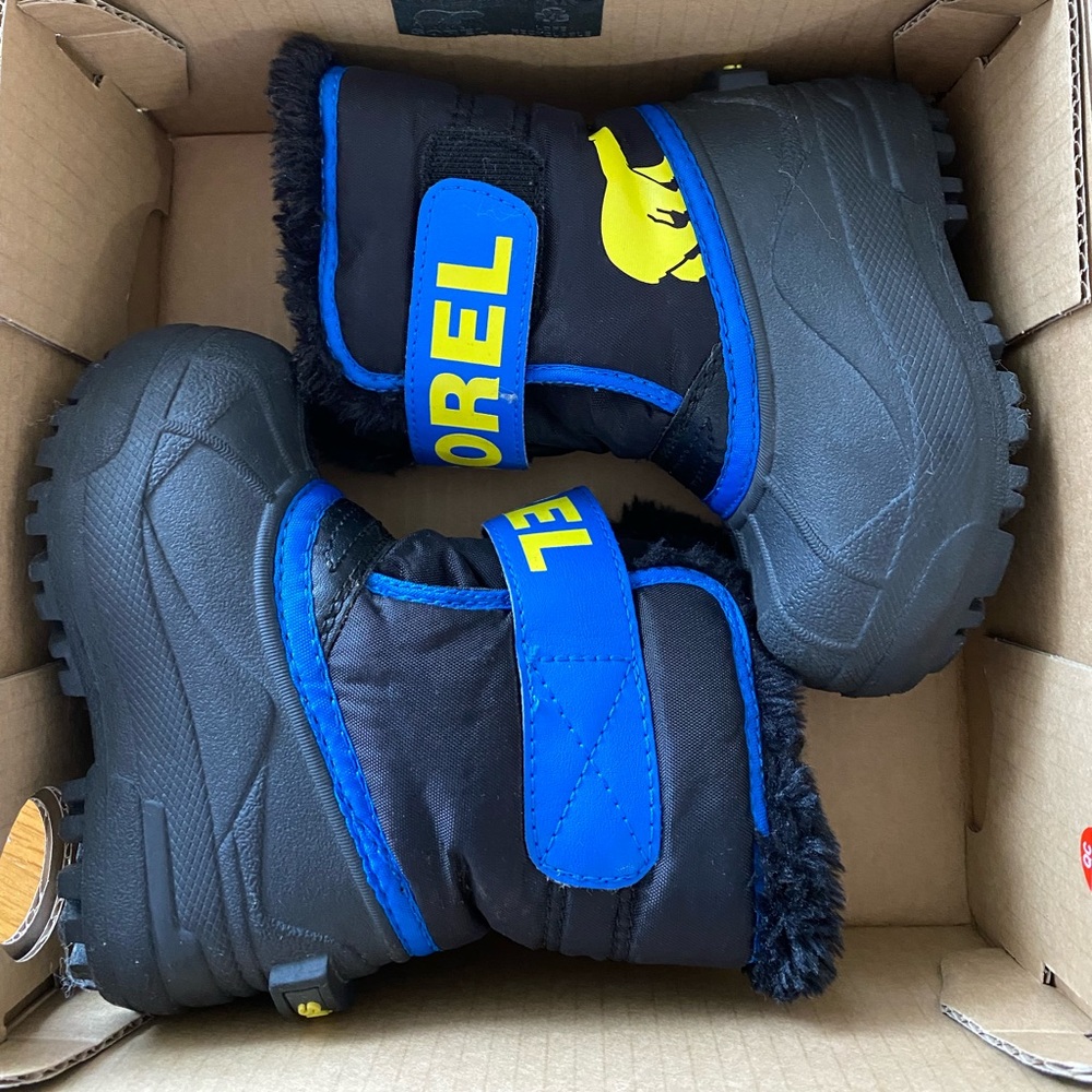 Sorel winter boots. Size 6 (toddler).